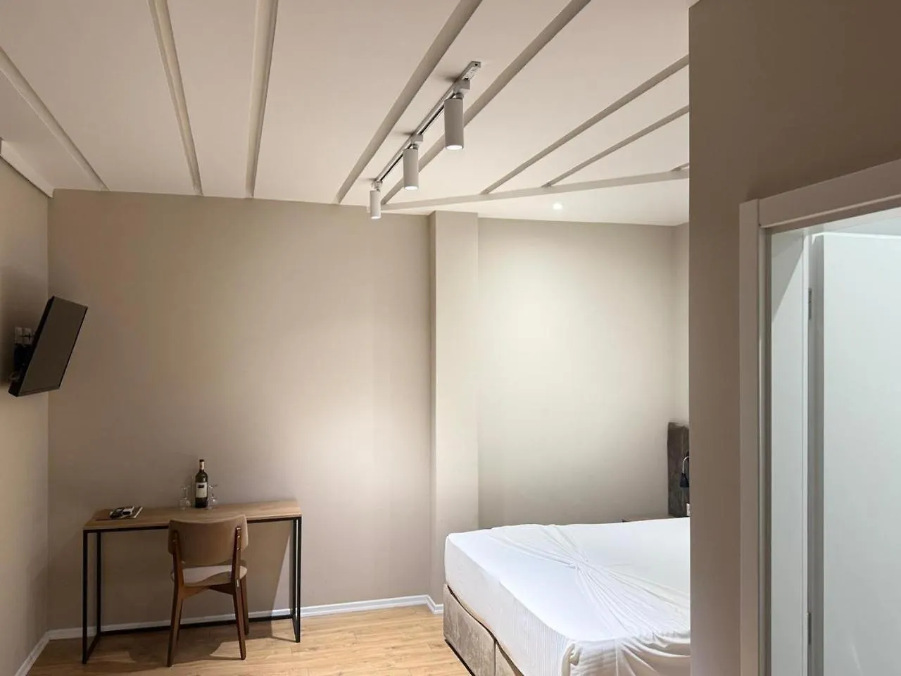 **** Hotel Vh Eurostar Tirana Center 2 Congress & Spa Albanien