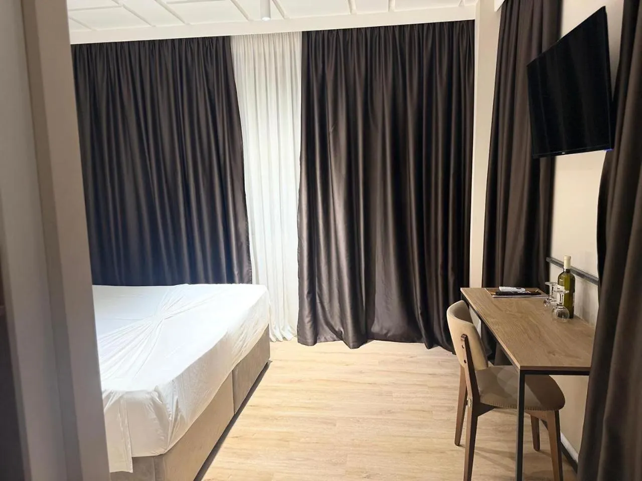 Hotel Vh Eurostar Tirana Center 2 Congress & Spa