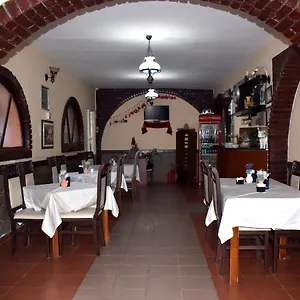 Hotel Central 2*, Tirana Albanien